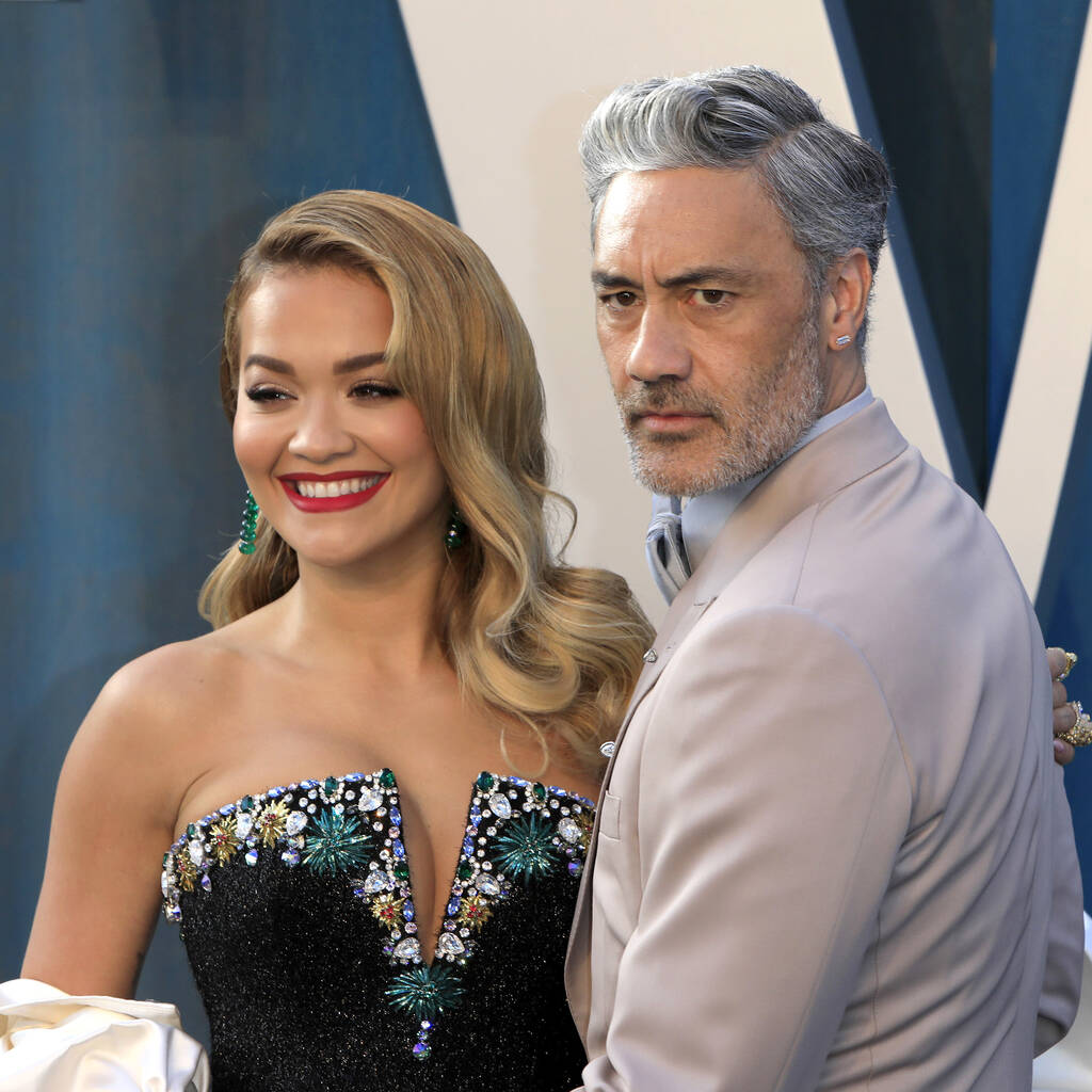 Bild von Taika Waititi und Rita Ora